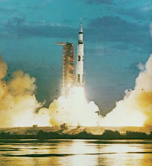 A photo of Saturn V launching